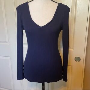 Venus Top Women’s Size Small Navy Blue V-Neck Long Sleeve Ribbed EUC